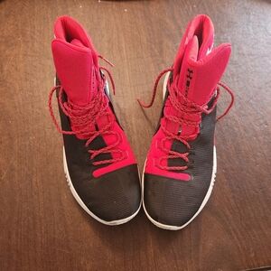 Mens Under Armour Drive 4 Basketball Sneaker Size 13